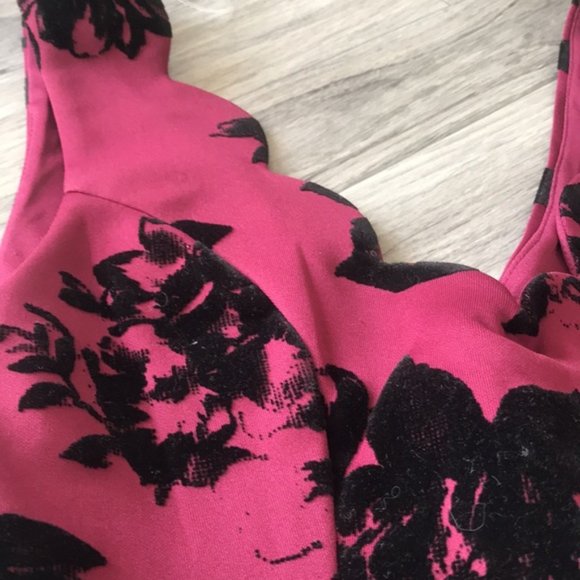 Francesca's | NWT Patrice Flocked Floral Dress - Picture 7 of 16